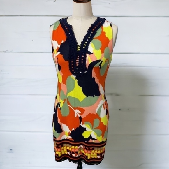 Crown & Ivy Bright Floral V-Neck Dress Size XS - Picture 1 of 9